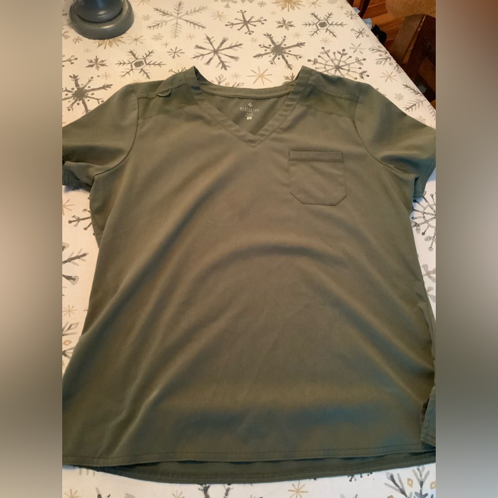 Med Couture Top Large